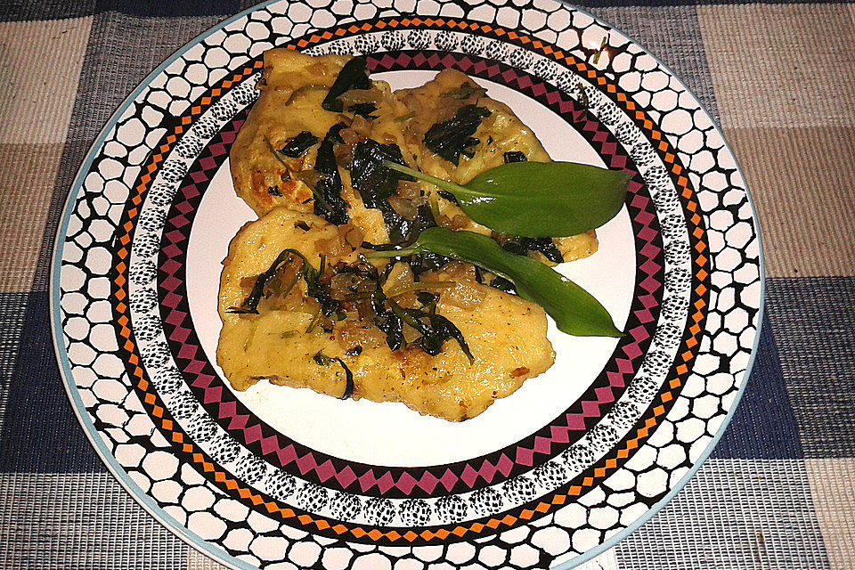 Ravioli mit Bärlauch-Kohlrabi-Füllung