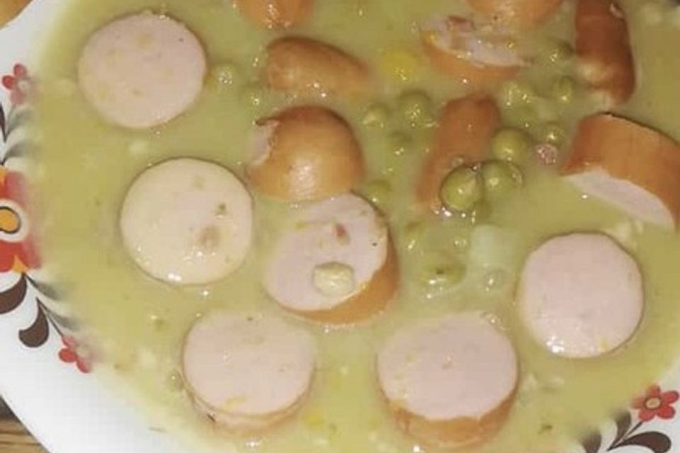 Kartoffel-Senf-Suppe mit Würstchen