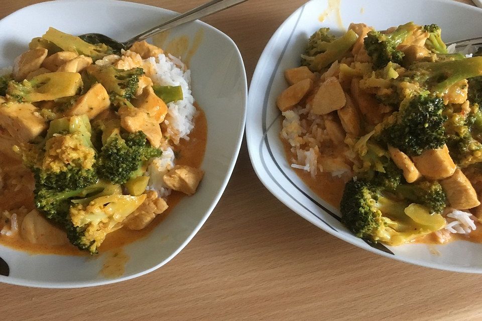 Thai-Curry-Hühnchen mit Brokkoli