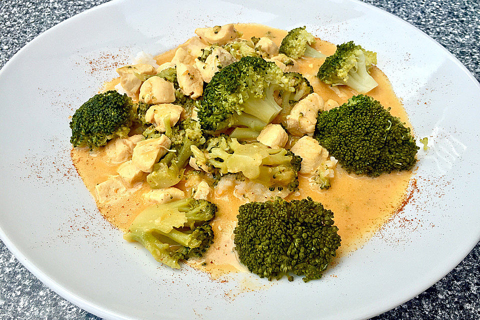 Thai-Curry-Hühnchen mit Brokkoli