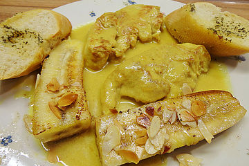 Curryhuhn mit gebratener Banane