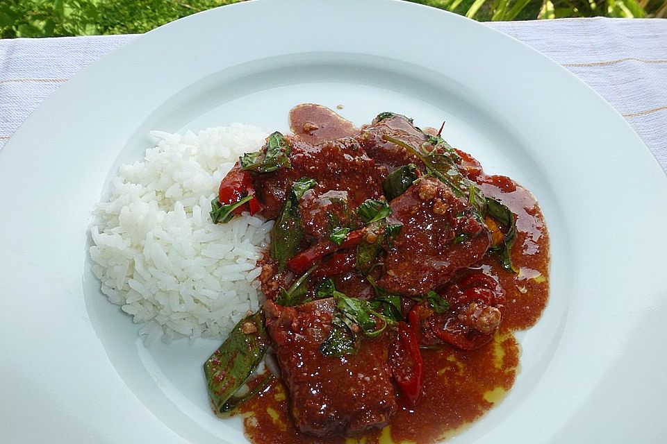 Gebratenes Schweinefleisch mit fermentiertem Tofu