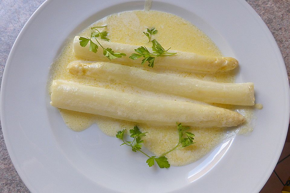 Spargel nach Uroma Luises Rezept