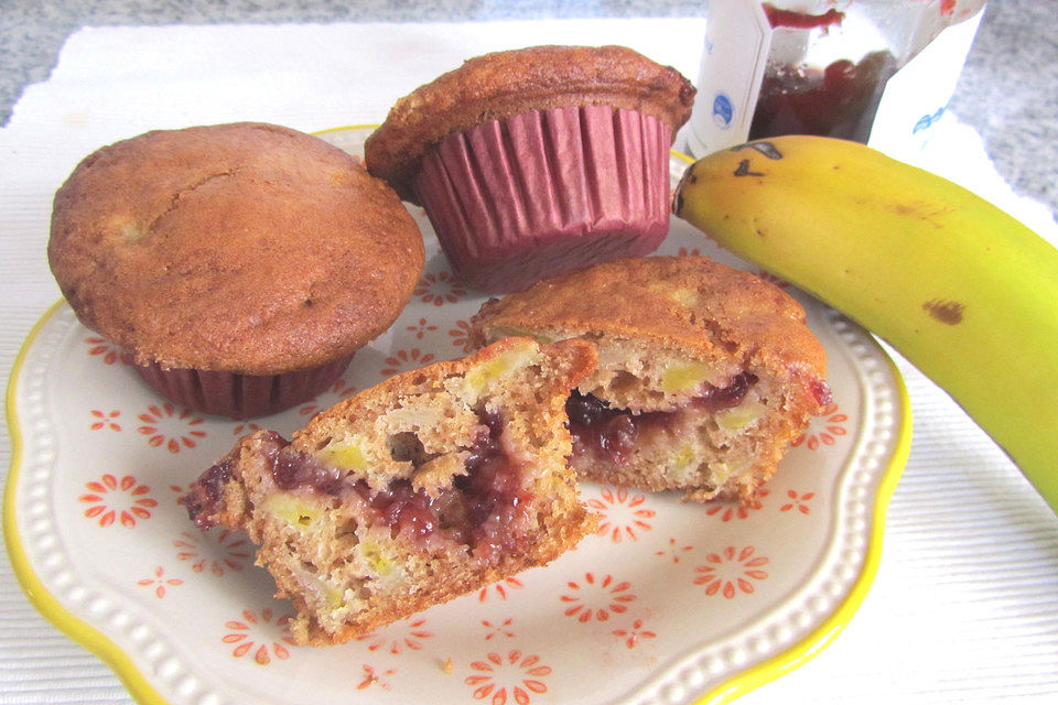 Kirsch-Bananen-Muffins mit Buchweizenmehl