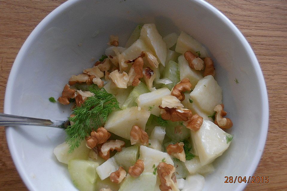 Sommerleichter Gurkensalat