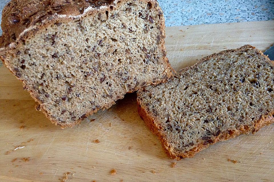 Einkorn-Leinsamen-Vollkornbrot