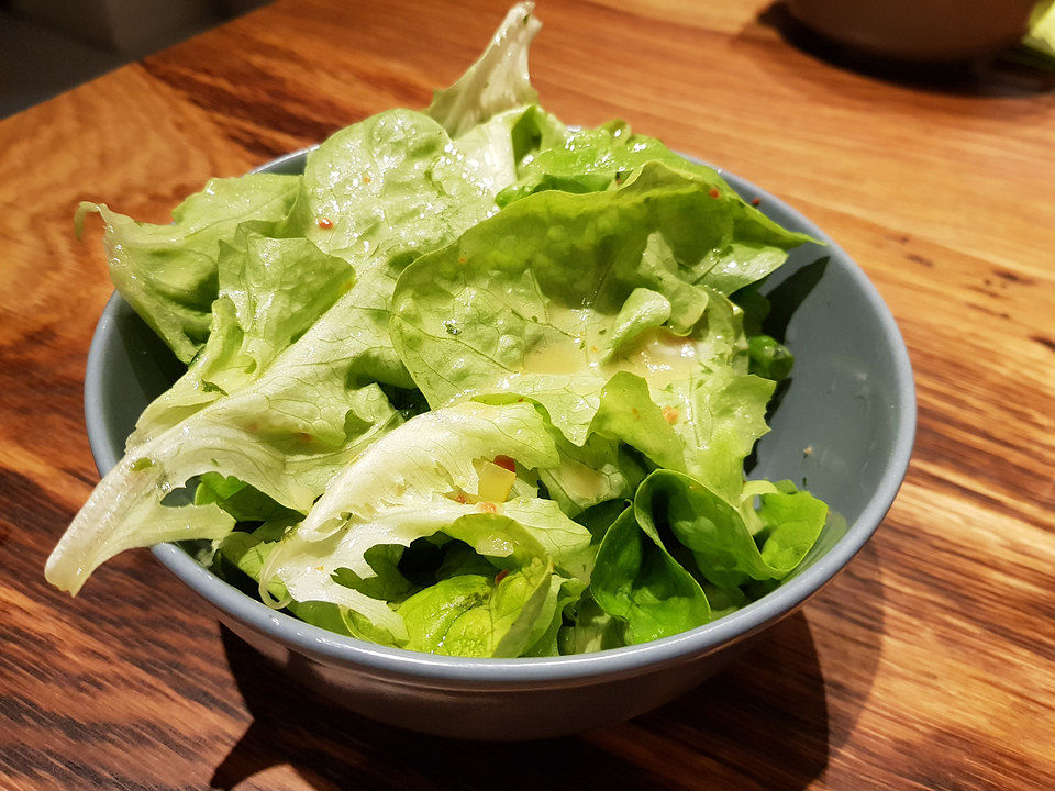 Salat-Dressing für grüne Salate von fraukino | Chefkoch