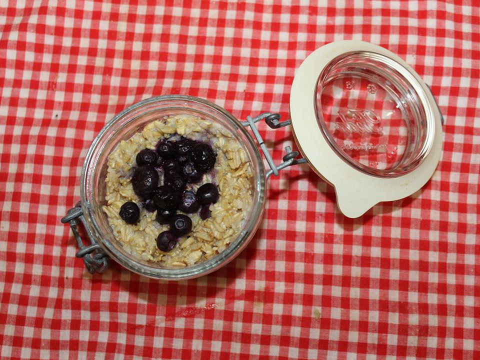 Porridge mit Heidelbeeren und Physalis von BettinaKuentzel| Chefkoch