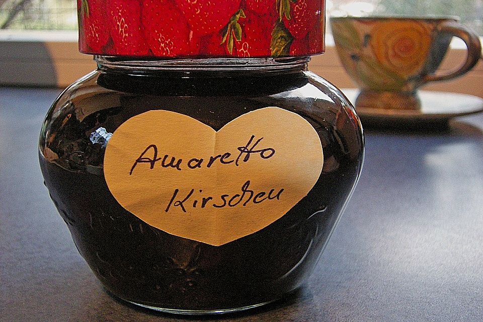 Amaretto-Kirschen