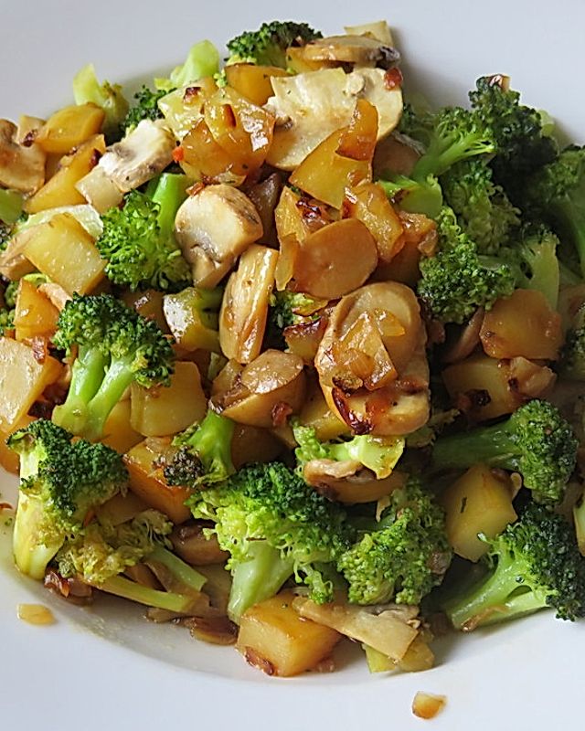 Kartoffel-Brokkoli-Pilzpfanne
