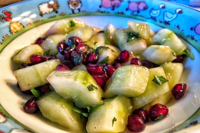 Persischer Granatapfel-Gurkensalat von estesta| Chefkoch