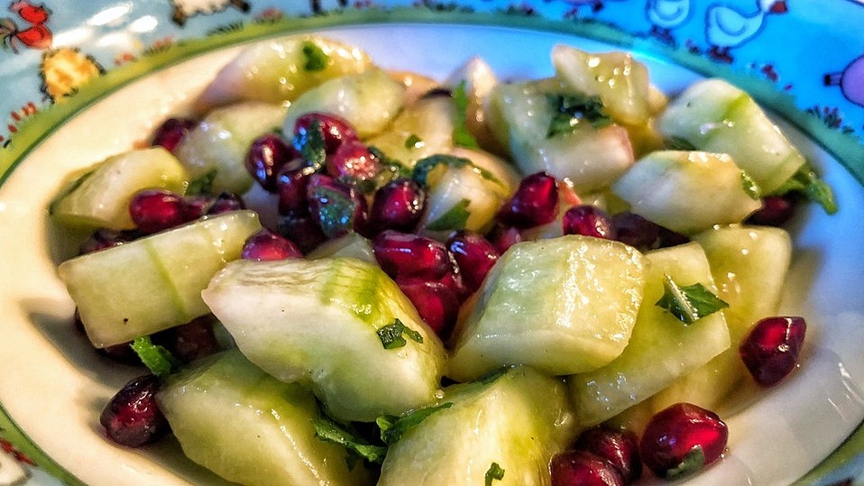 Persischer Granatapfel-Gurkensalat von estesta Persischer Granatapfel-Gurkensalat von estesta