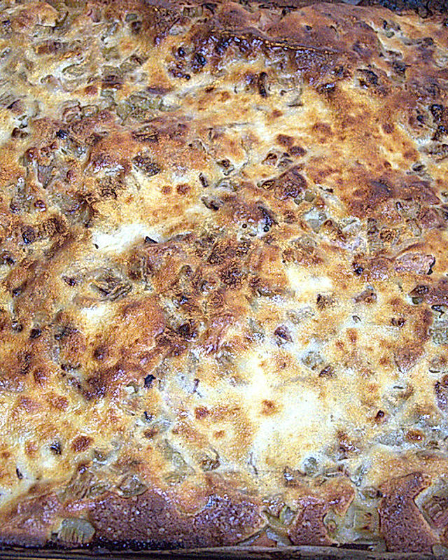 Marzipan-Rhabarber-Kuchen mit Schmandguss