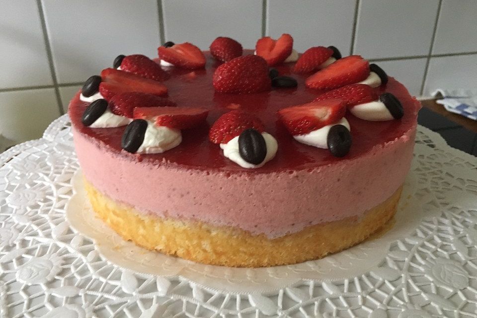 Erdbeerkuchen "Rosa Wolke"