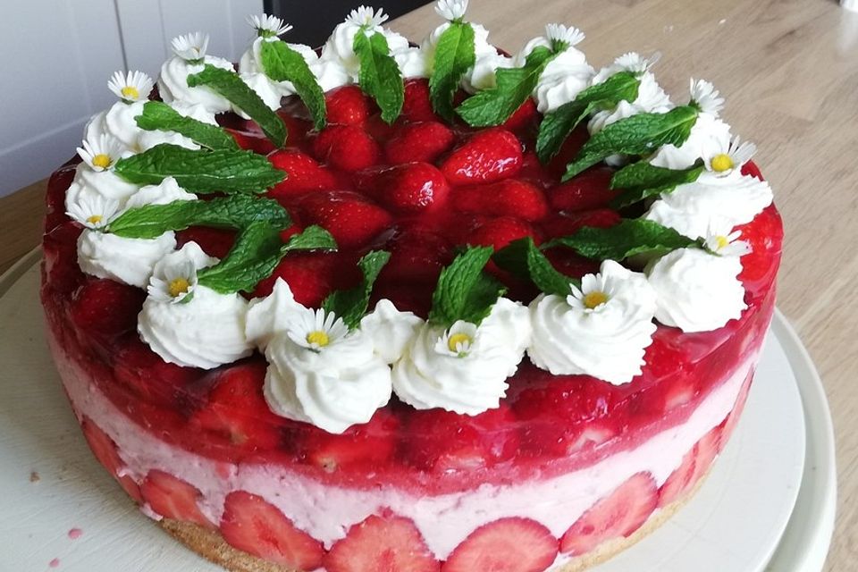 Erdbeerkuchen "Rosa Wolke"