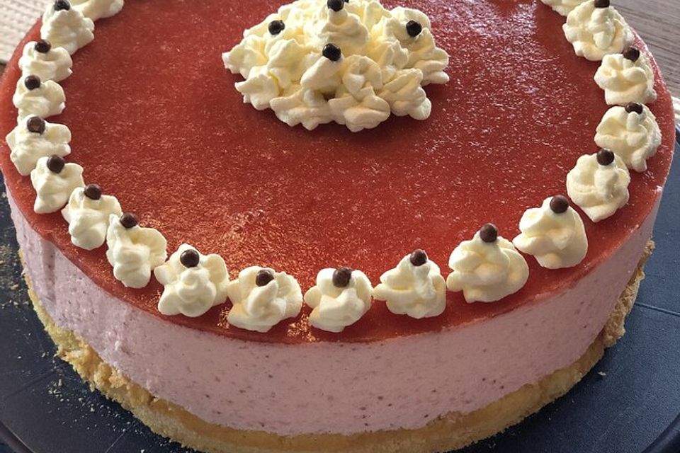 Erdbeerkuchen "Rosa Wolke"