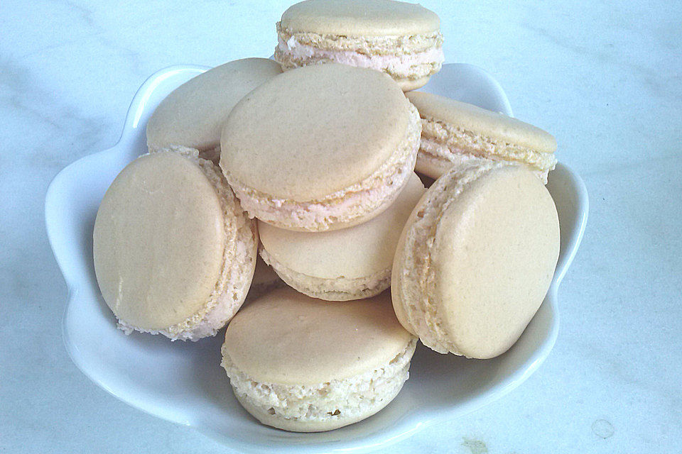 Ganache mit weißer Schokolade und Rosenwasser