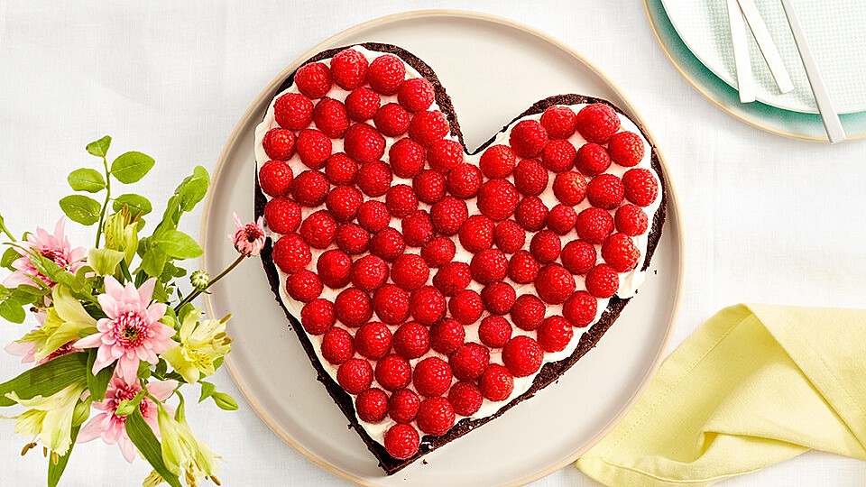 Brownieherz mit Mascarpone und Himbeeren von Chefkoch-Video