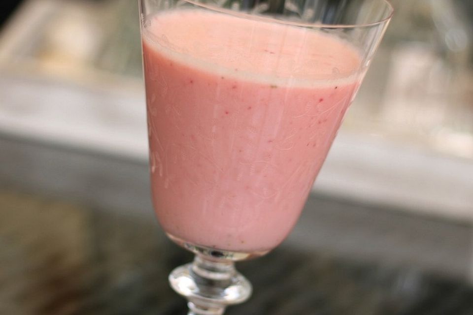 Erdbeer-Limetten-Smoothie