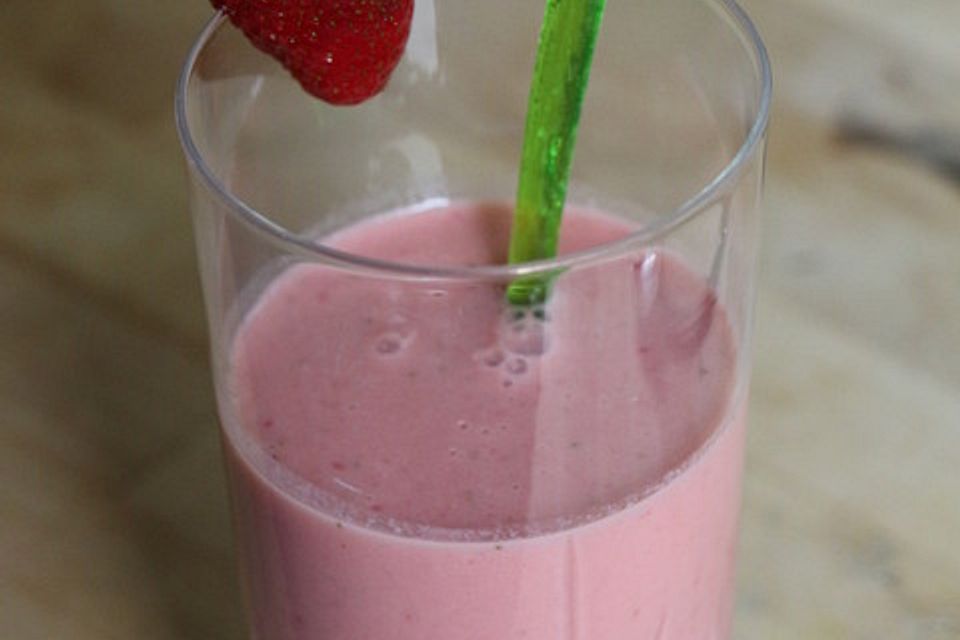 Erdbeer-Limetten-Smoothie