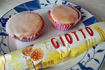 Sehr saftige Zitronenmuffins mit Giotto-Zitrone-Kern