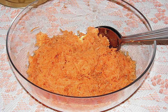 Möhrensalat mit Orangen-Vinaigrette von kathidubach| Chefkoch