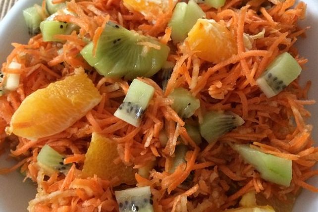 Möhrensalat mit Orangen-Vinaigrette von kathidubach| Chefkoch