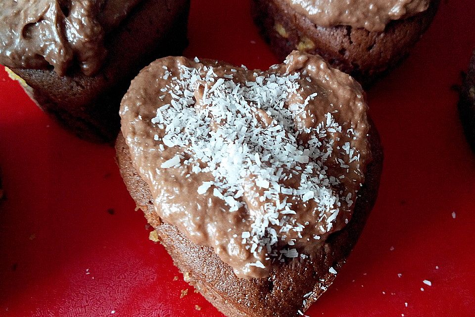 Schokolade-Kokosmuffins mit Nutella-Kokos-Frosting