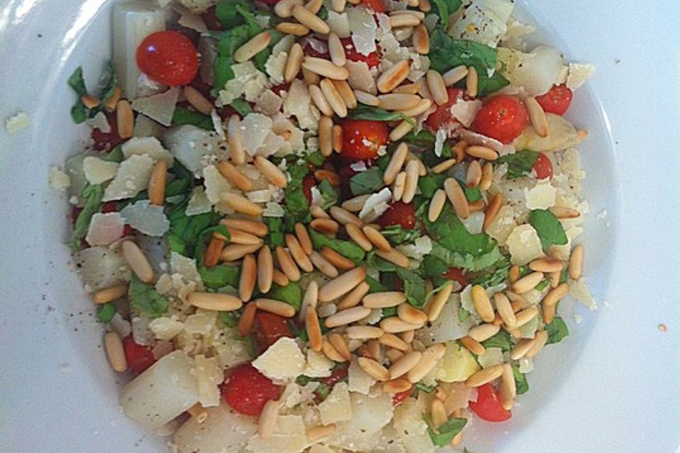 Vegetarischer Spargelsalat