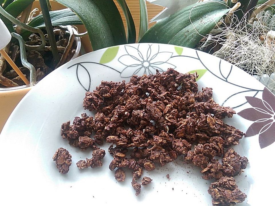 Knusper-Schoko-Müsli mit Datteln und Ei von Pancake_Honey| Chefkoch
