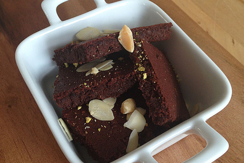 Paleo-Brownies mit Macadamianüssen