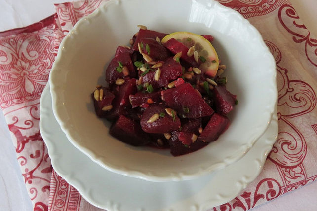 Smokeys Rote Bete Salat an Senf-Zitronen-Sauce von smokey1| Chefkoch