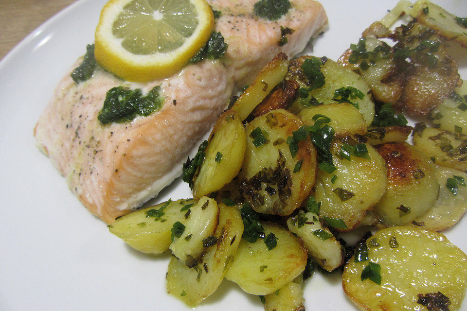 Kartoffeln in Bärlauchbutter gebraten