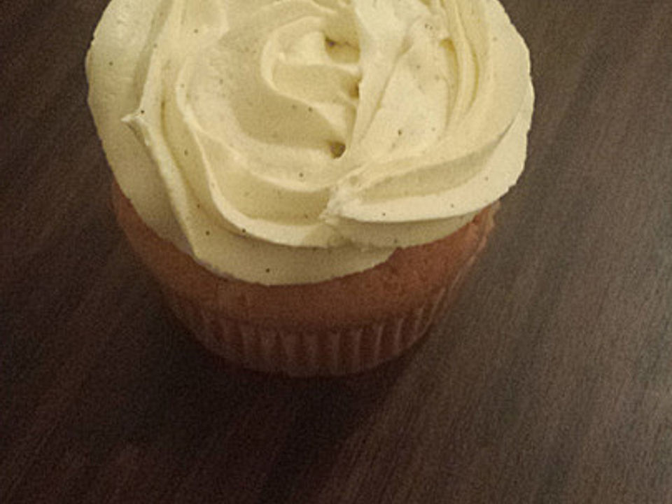 Karamellcupcakes mit Vanille-Buttercreme von Cerise25| Chefkoch
