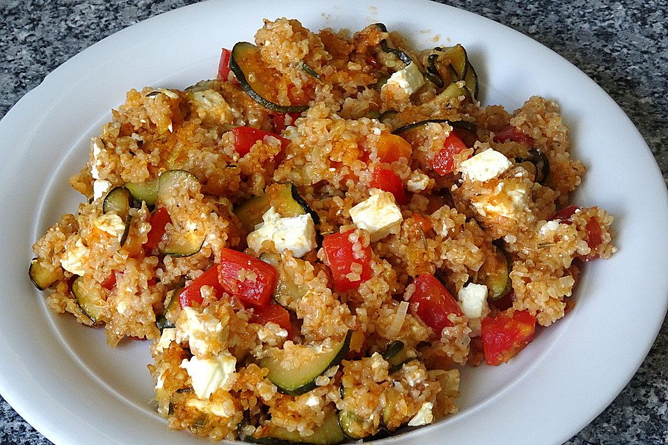 Gebackener Bulgur mit Schafskäse und mediterranem Gemüse