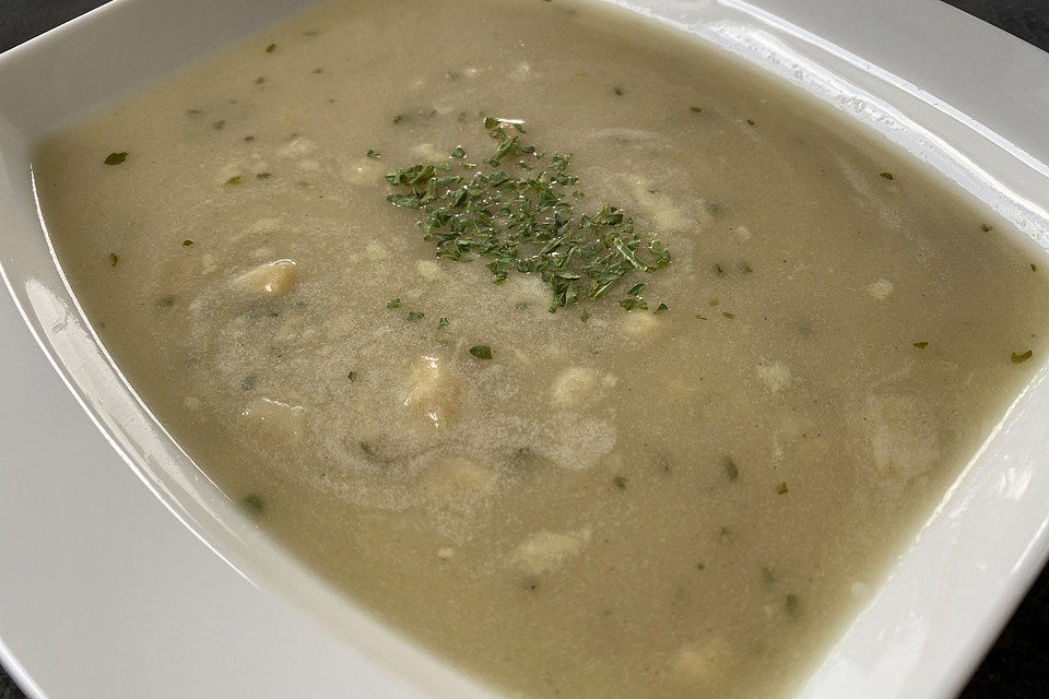 Spargelcremesuppe