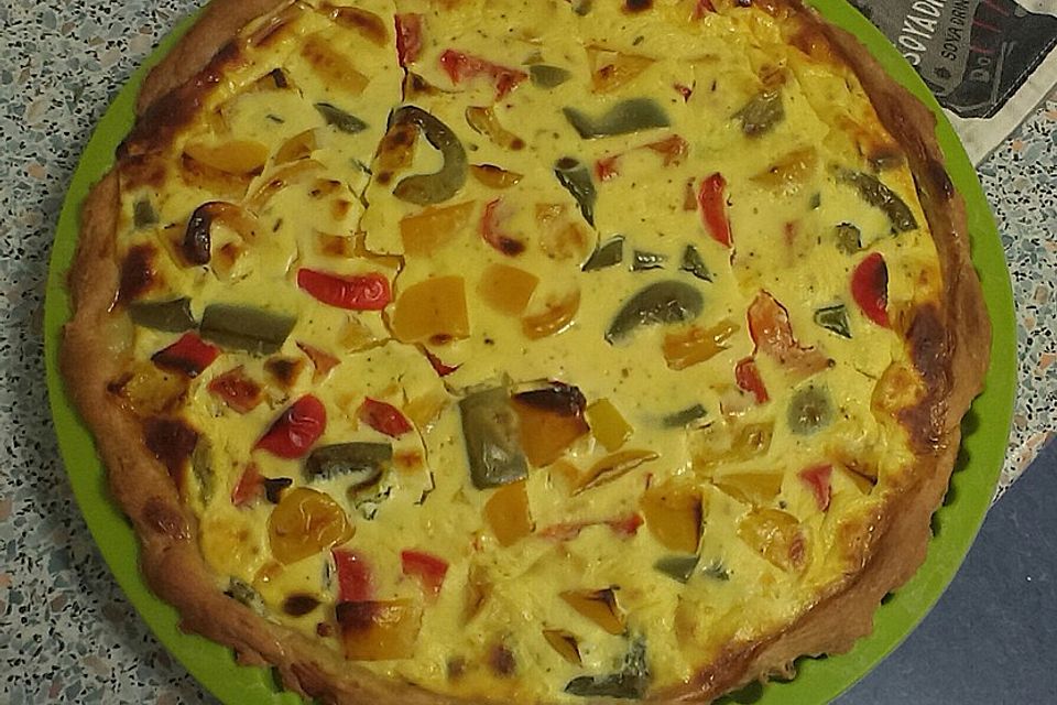 Vegetarischer Gemüsekuchen mit Schmand und Quark