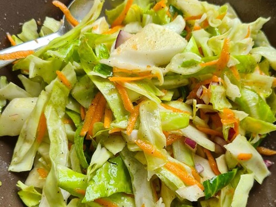 Spitzkohl-Möhren-Salat von remasch| Chefkoch