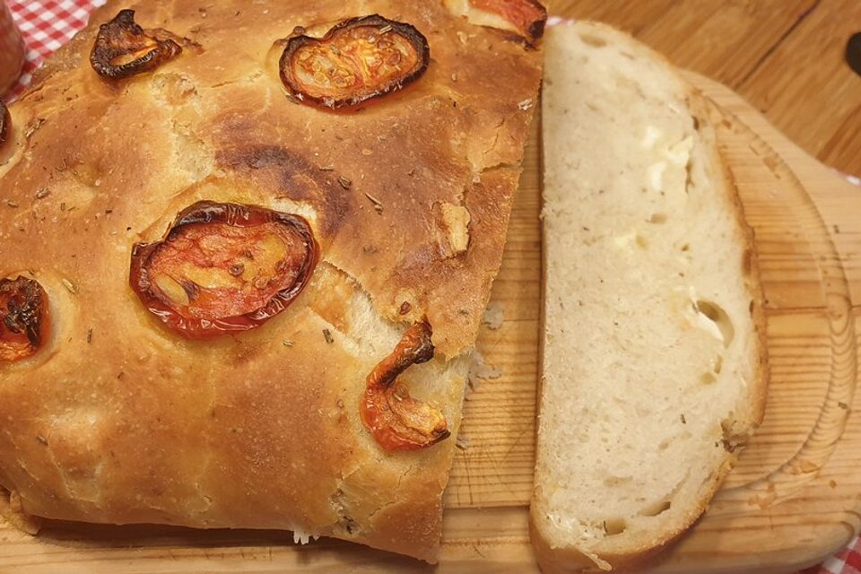 Focaccia mit zwei Käsesorten