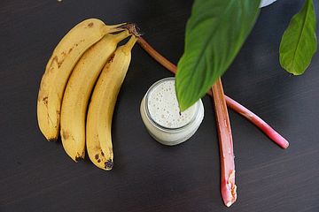 Rhabarber-Bananen-Smoothie