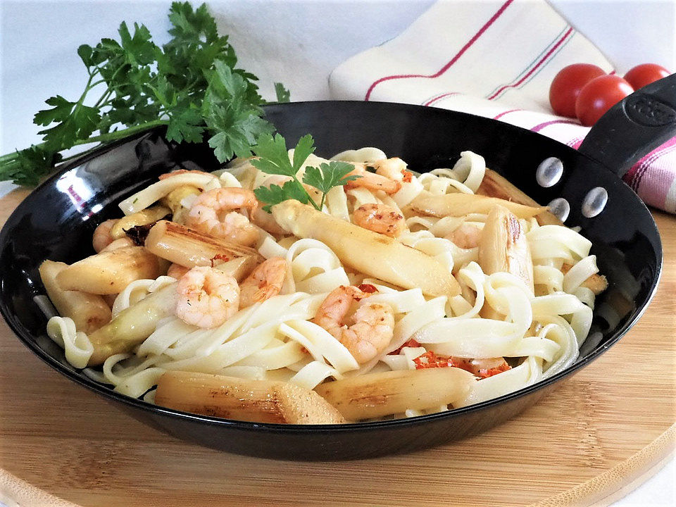 Gebratener Spargel mit Bandnudeln von kyselak| Chefkoch