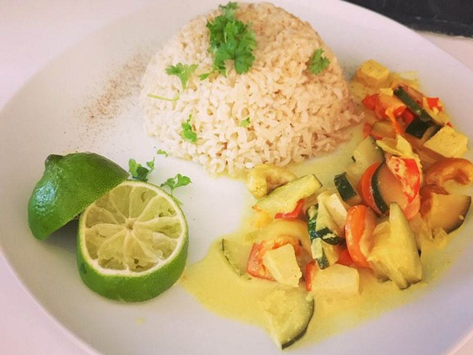 Rotes-Thai-Curry-mit-Tofu