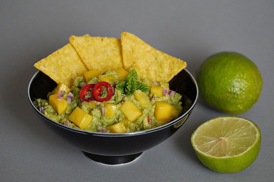 Guacamole mit Mango und Minze