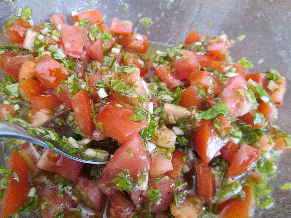 Tomaten-Basilikum-Knoblauch-Pesto von MissyJones| Chefkoch
