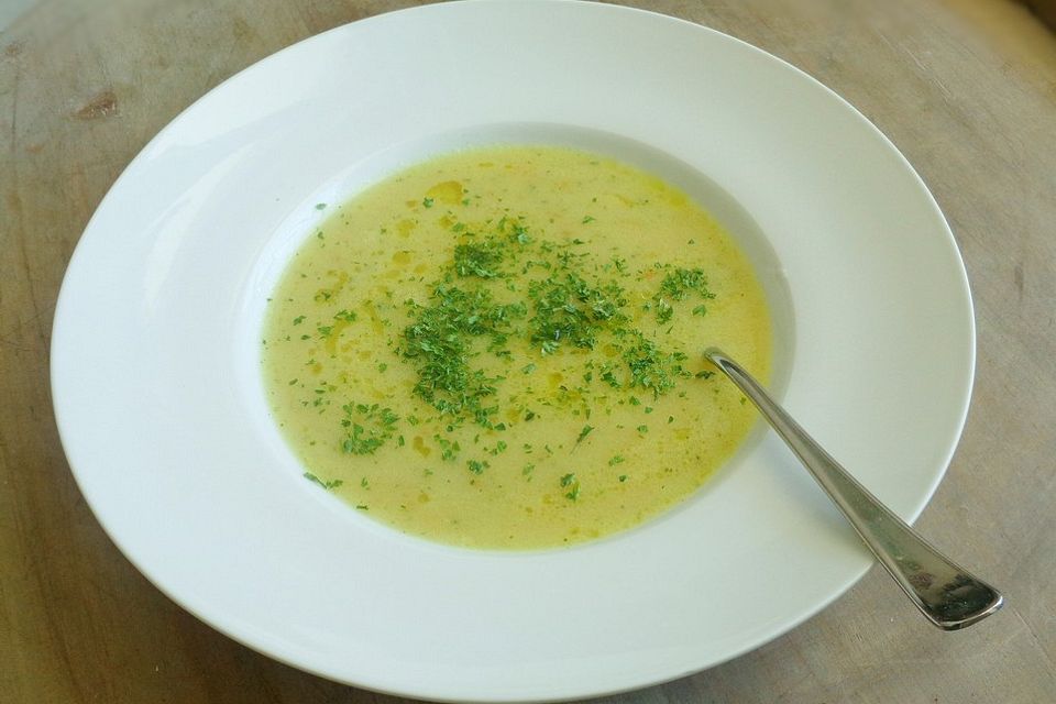 Geröstete Grießsuppe