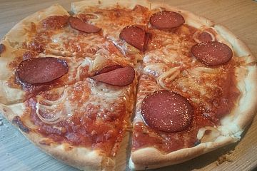 Pizza vom Kugelgrill
