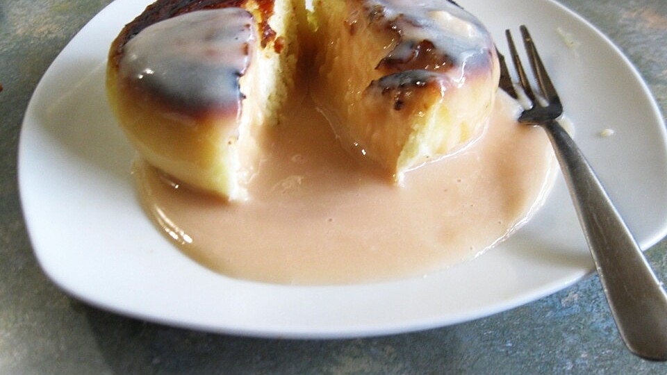 Dampfnudeln nach Oma Inge mit Weincreme von Blondeskind| Chefkoch