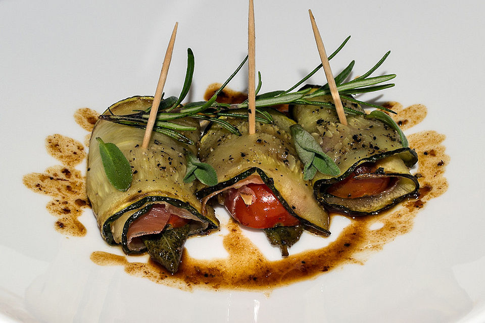 Smokeys Zucchini "Saltimbocca"