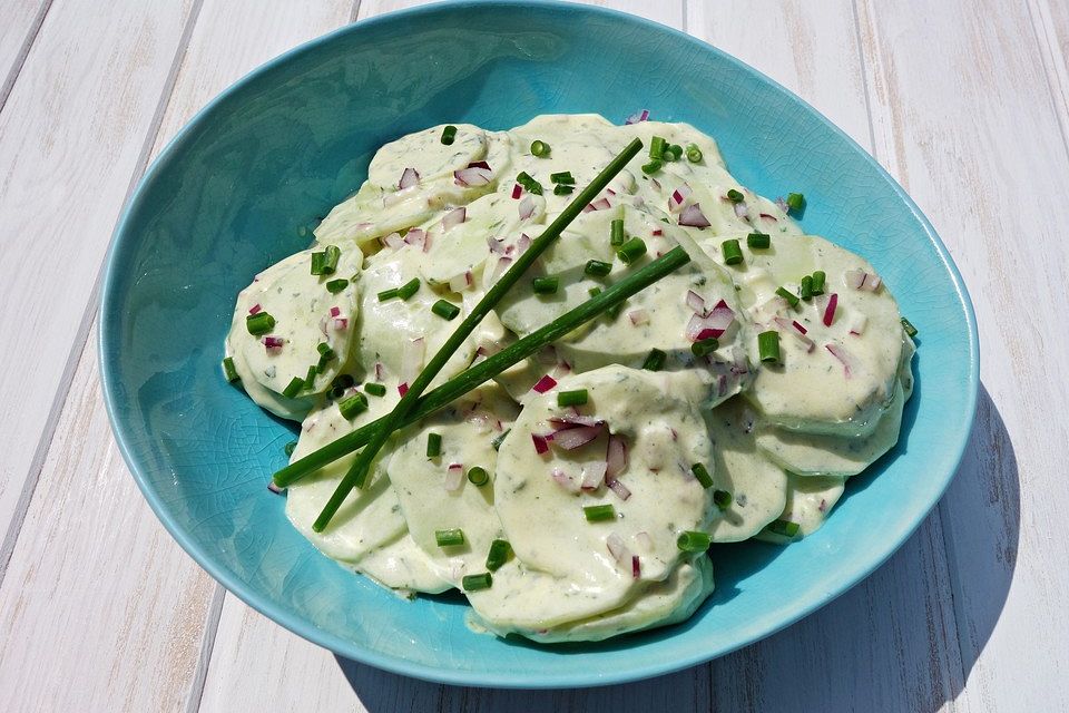 Gurkensalat mit Crème fraîche