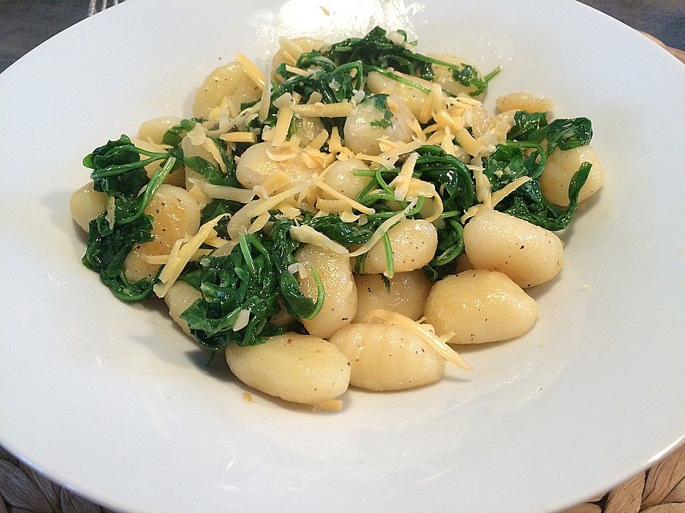 Gnocchi mit Rucolabutter von gretchen0803 | Chefkoch